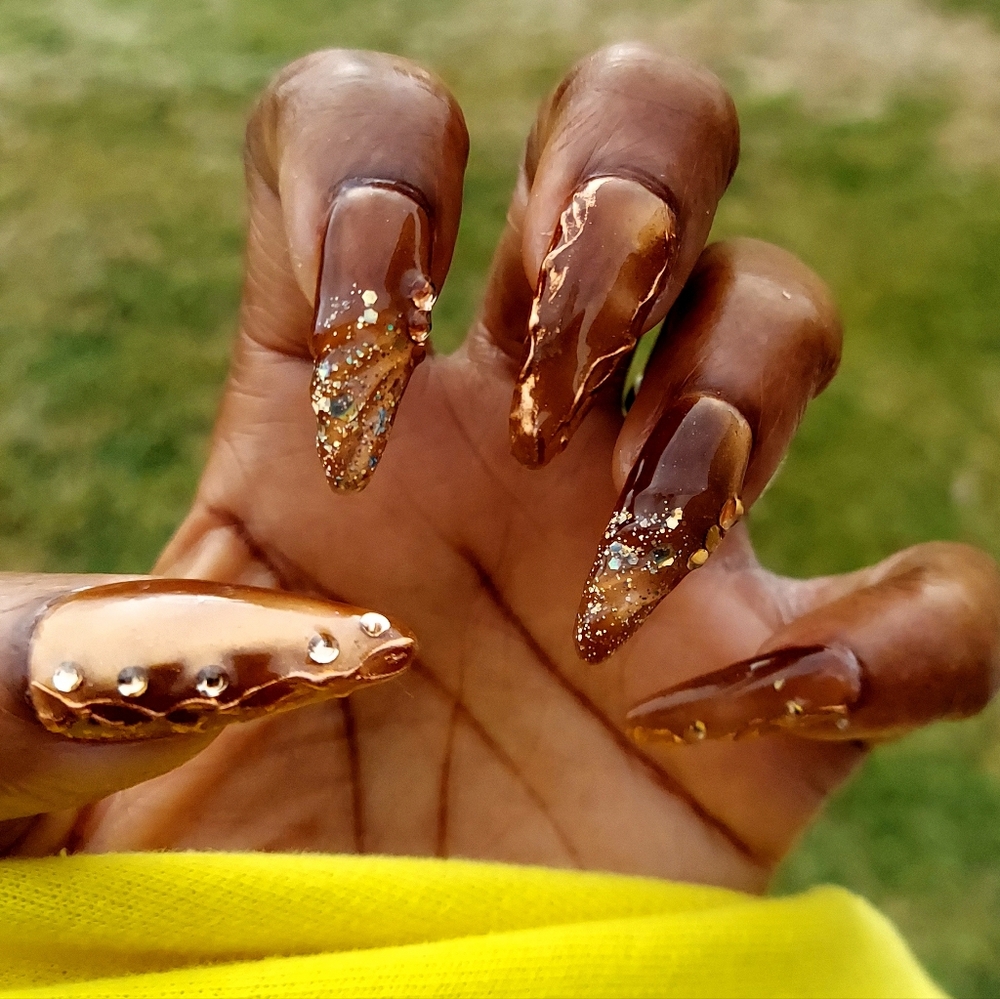 Gold Brown Cat Eye Glitter Nails